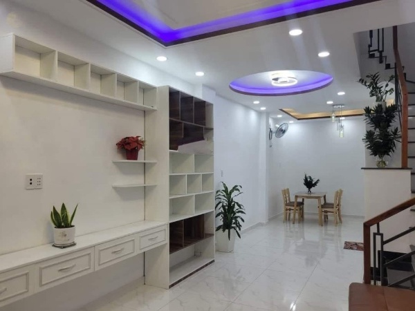 Bán gấp nhà 3 tầng tại Đường Lê Hồng Phong, Phường 1, Quận 10, Hồ Chí Minh